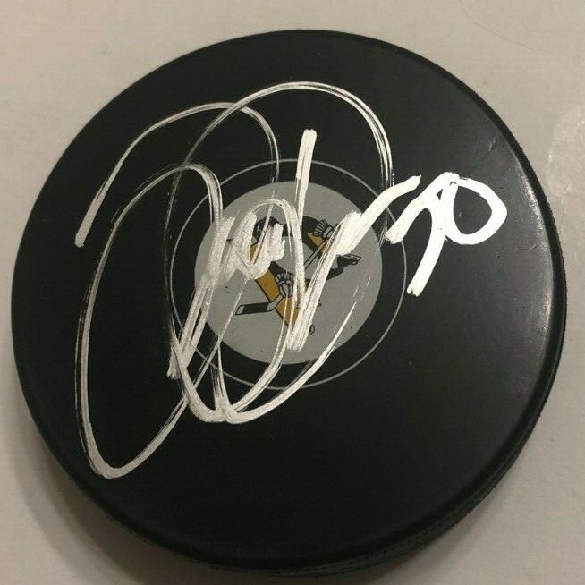 JUUSO RIIKOLA SIGNED PITTSBURGH PENGUINS HOCKEY PUCK W/ CASE COA
