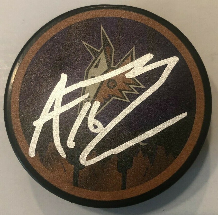 ANDREW LADD SIGNED ARIZONA COYOTES HOCKEY PUCK W/ CASE COA