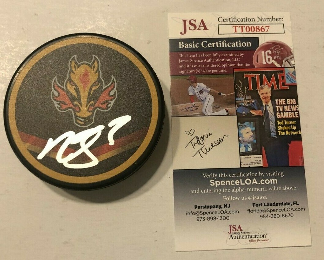 MARK GIORDANO SIGNED CALGARY FLAMES REVERSE RETRO HOCKEY PUCK W/ CASE JSA COA
