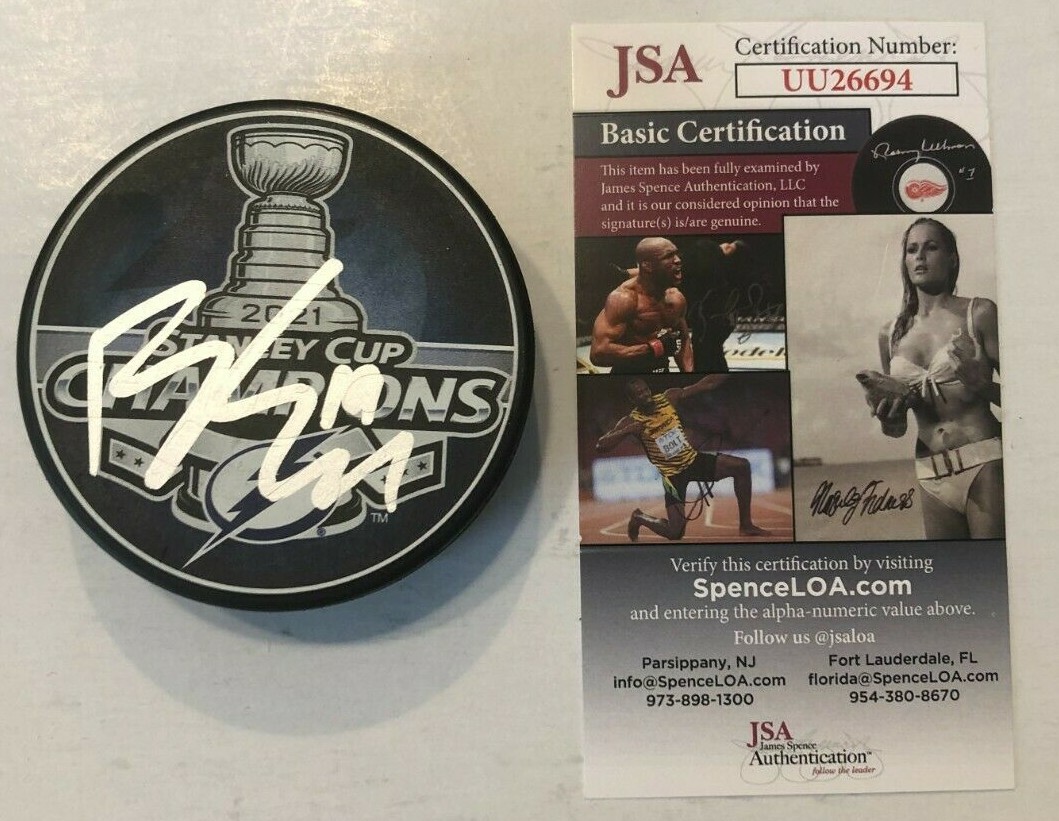 BARCLAY GOODROW SIGNED 2021 STANLEY CUP PUCK W/ CASE TAMPA BAY LIGHTNING JSA COA