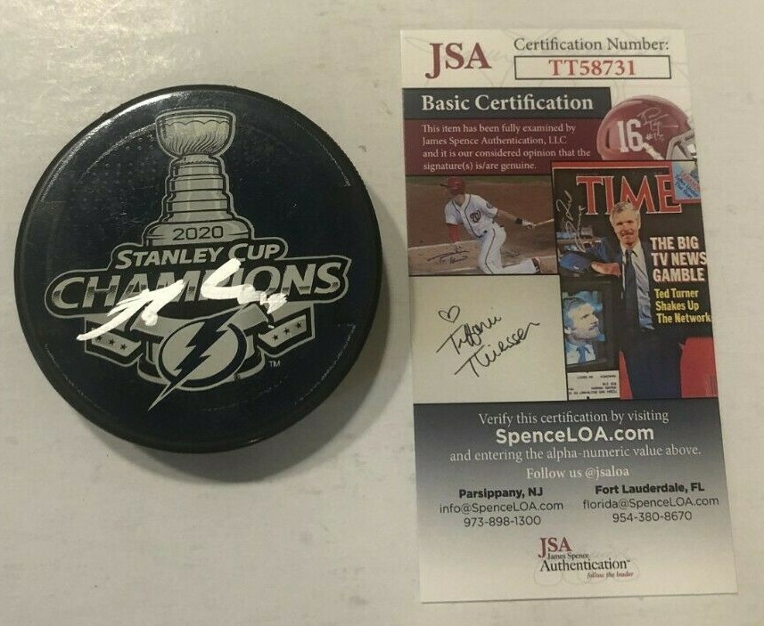 BLAKE COLEMAN SIGNED TAMPA BAY LIGHTNING 2020 STANLEY CUP HOCKEY PUCK W CASE JSA