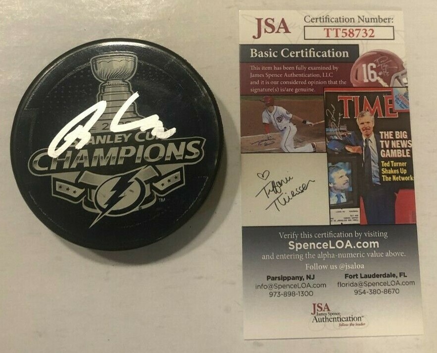 BLAKE COLEMAN SIGNED TAMPA BAY LIGHTNING 2020 STANLEY CUP HOCKEY PUCK W CASE JSA