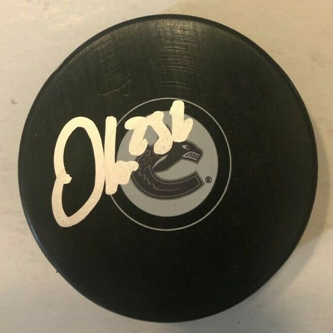 OLIVER EKMAN-LARSSON SIGNED VANCOUVER CANUCKS HOCKEY PUCK W/ CASE COA