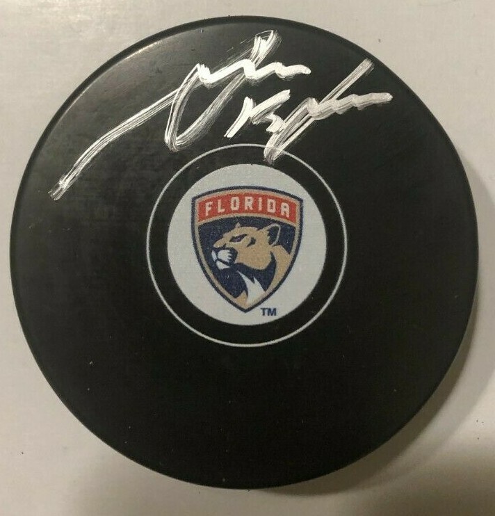 ANTON LUNDELL SIGNED FLORIDA PANTHERS HOCKEY PUCK W/ CASE COA