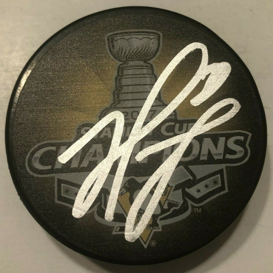 MATT MURRAY SIGNED 2017 STANLEY CUP HOCKEY PUCK W/ CASE PITTSBURGH PENGUINS COA