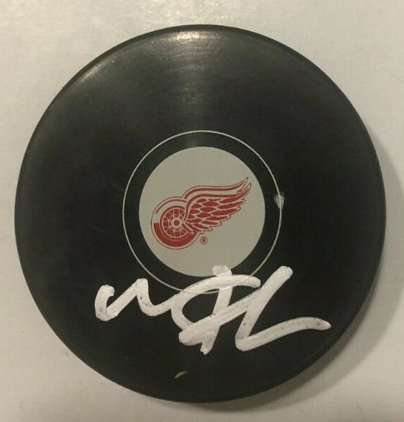 MITCHELL STEPHENS SIGNED DETROIT RED WINGS HOCKEY PUCK W/ CASE COA