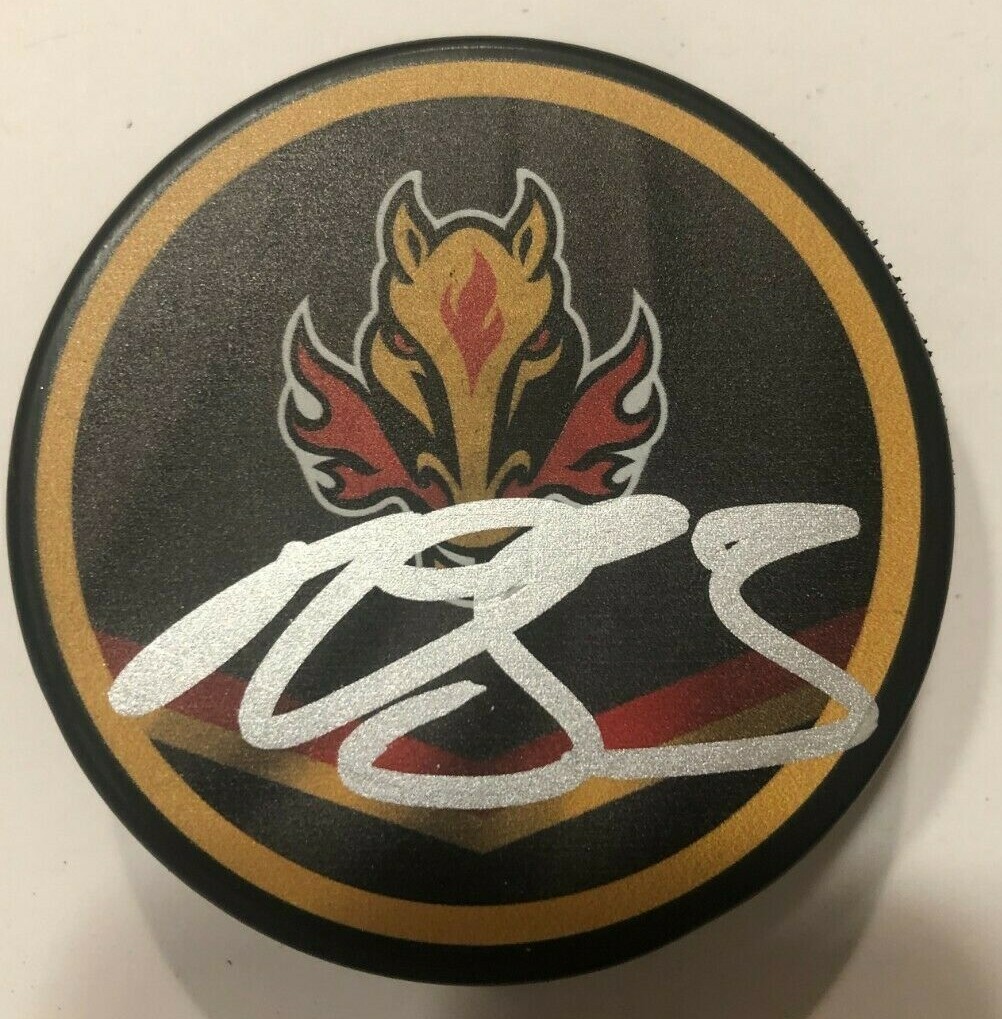 MARK GIORDANO SIGNED CALGARY FLAMES HOCKEY PUCK W/ CASE COA