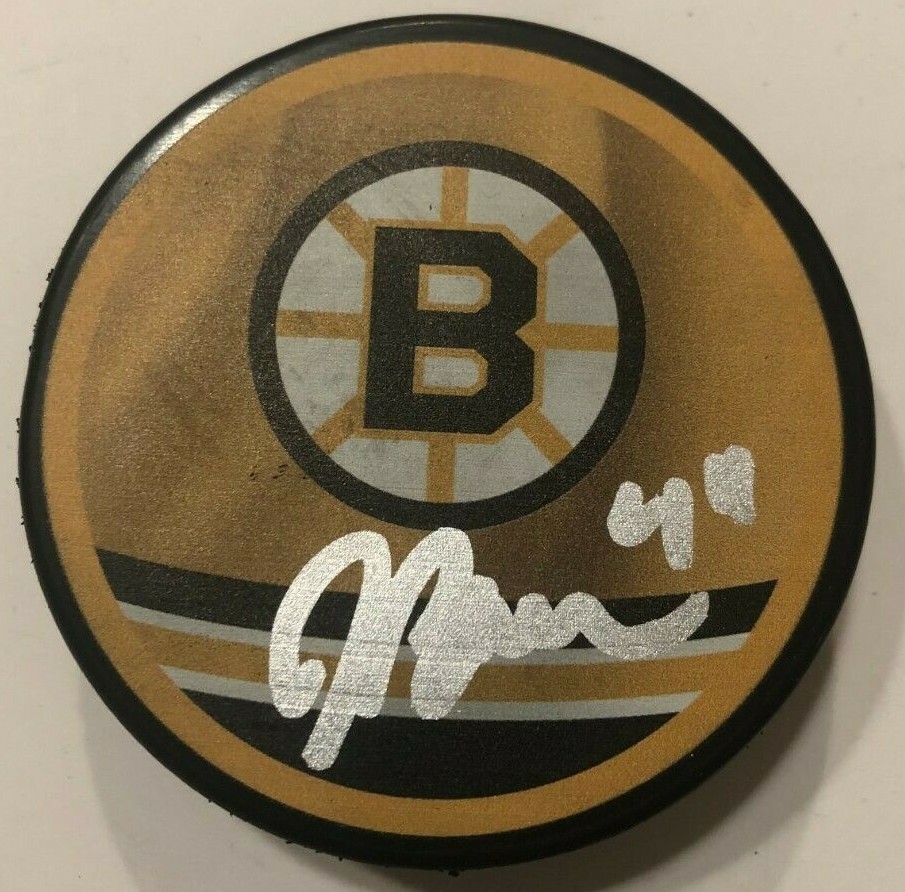JOSH BROWN SIGNED BOSTON BRUINS HOCKEY PUCK W/ CASE COA