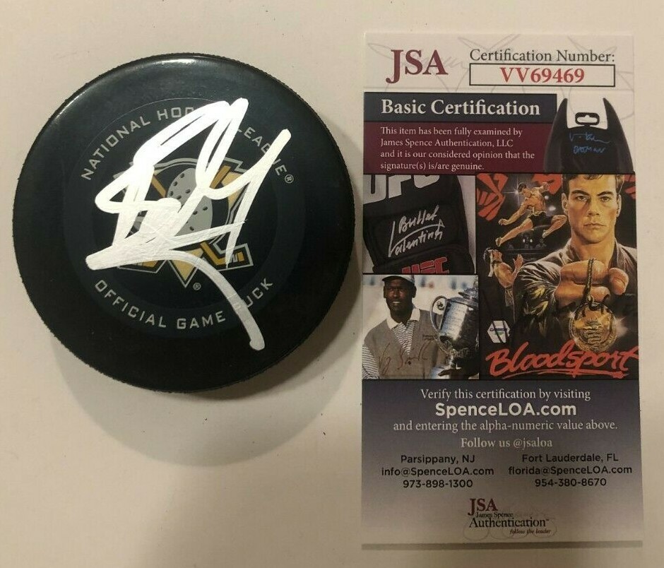RYAN GETZLAF SIGNED ANAHEIM MIGHTY DUCKS OFFICIAL GAME HOCKEY PUCK W/ CASE JSA