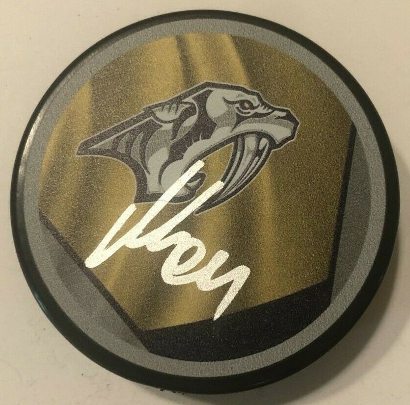 MIKAEL GRANLUND SIGNED NASHVILLE PREDATORS HOCKEY PUCK W/ CASE COA