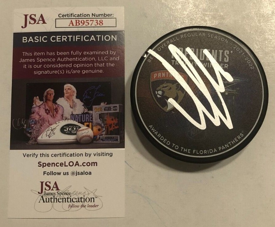 ALEKSANDER BARKOV SIGNED 2022 FLORIDA PANTHERS PRESIDENTS TROPHY PUCK W CASE JSA