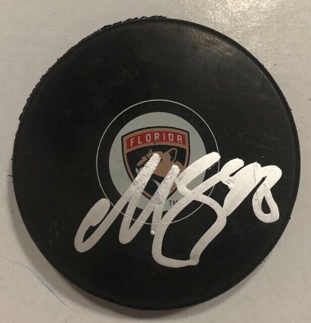 MAXIM MAMIN SIGNED FLORIDA PANTHERS HOCKEY PUCK W/ CASE COA