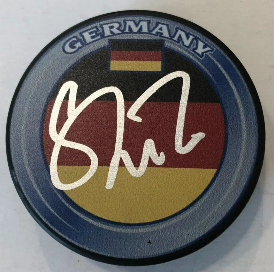 TIM STUTZLE SIGNED GERMANY DEUTSCHLAND HOCKEY PUCK W/ CASE OTTAWA SENATORS COA