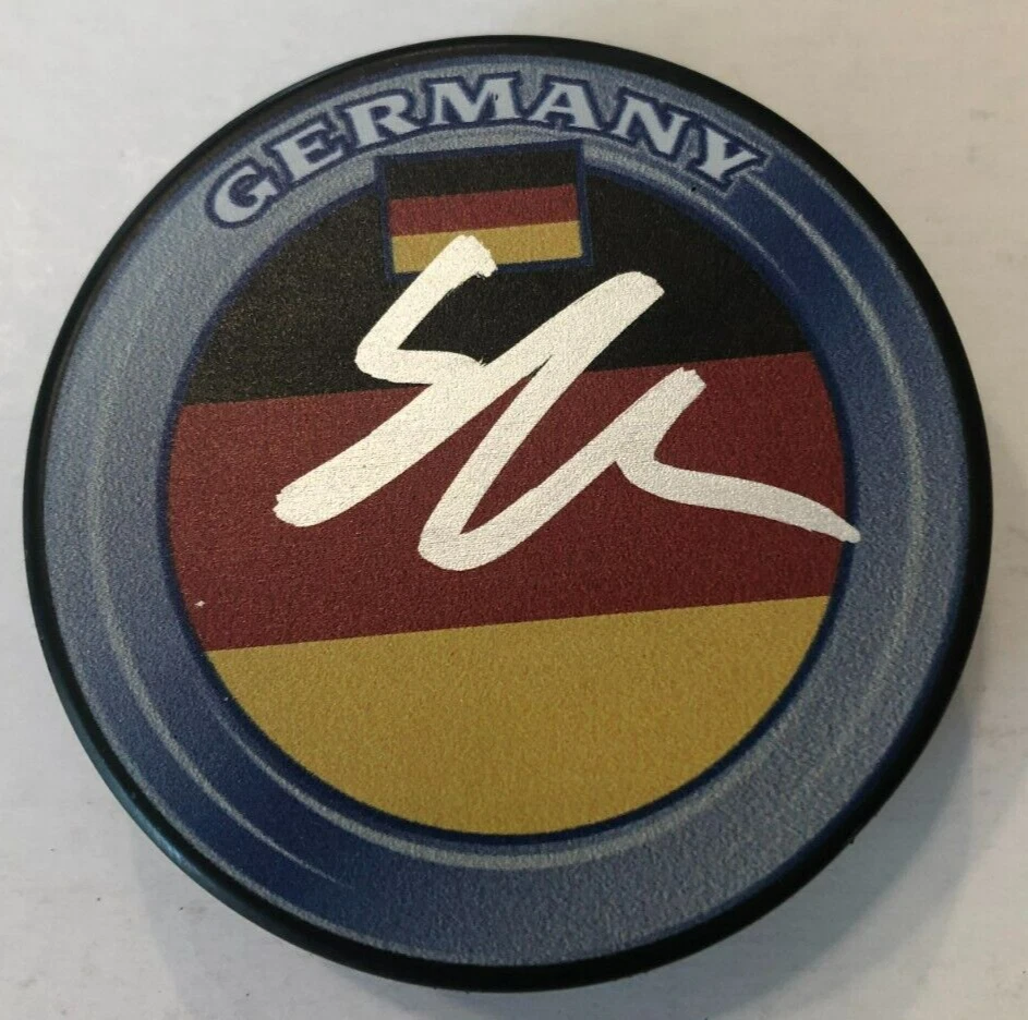 TIM STUTZLE SIGNED GERMANY DEUTSCHLAND HOCKEY PUCK W/ CASE OTTAWA SENATORS COA