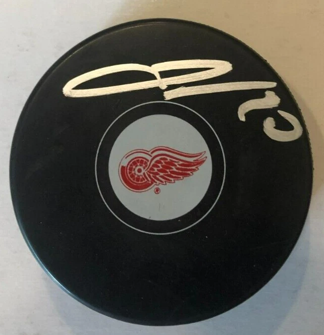 JOE VELENO SIGNED AUTOGRAPHED DETROIT RED WINGS HOCKEY PUCK W/ CASE COA