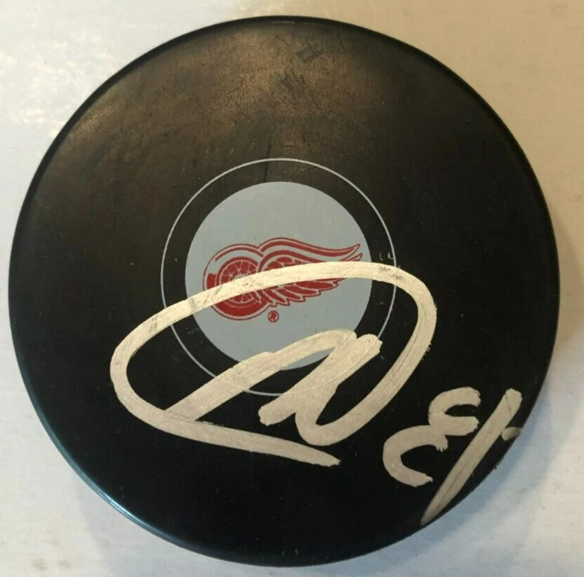 DOMINIK KUBALIK SIGNED AUTOGRAPHED DETROIT RED WINGS HOCKEY PUCK W/ CASE COA