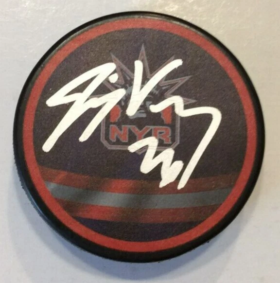 JIMMY VESEY SIGNED NEW YORK RANGERS HOCKEY PUCK W/ CASE COA