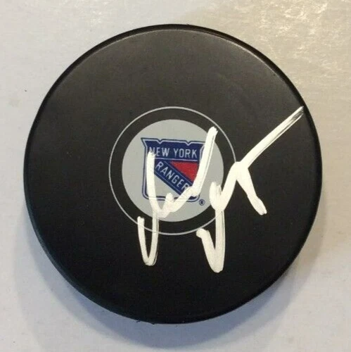 GERARD GALLANT SIGNED NEW YORK RANGERS HOCKEY PUCK W/ CASE COA