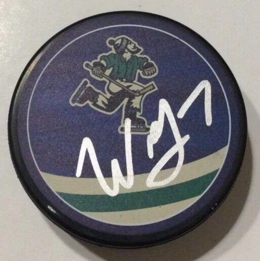 WILLIAM LOCKWOOD SIGNED VANCOUVER CANUCKS REVERSE RETRO HOCKEY PUCK W/ CASE COA