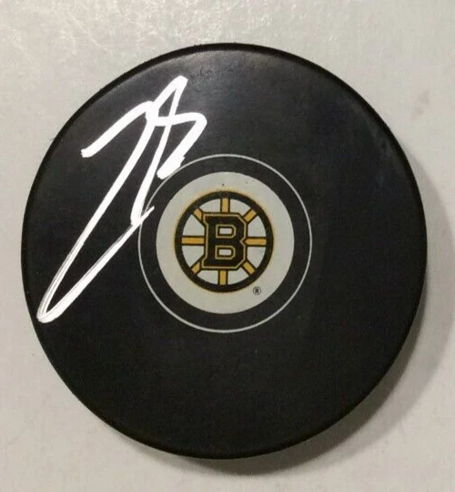 PAVEL ZACHA SIGNED BOSTON BRUINS HOCKEY PUCK W/ CASE COA