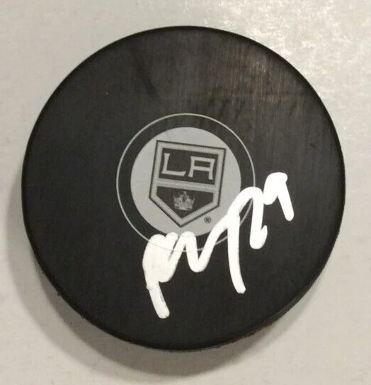 PHEONIX COPLEY SIGNED LOS ANGELES KINGS HOCKEY PUCK W/ CASE COA