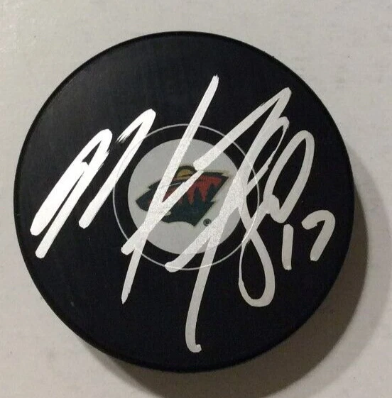 MARCUS FOLIGNO SIGNED AUTOGRAPHED MINNESOTA WILD HOCKEY PUCK W/ CASE COA