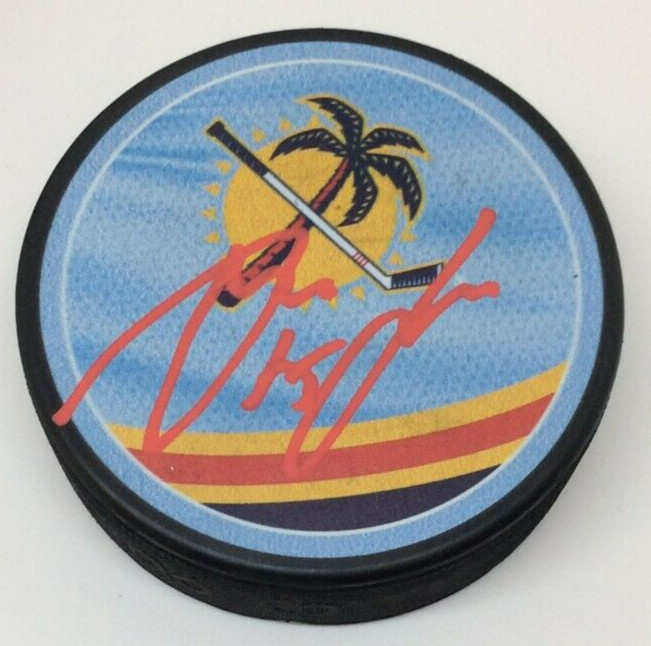 ANTON LUNDELL SIGNED FLORIDA PANTHERS HOCKEY PUCK W/ CASE COA