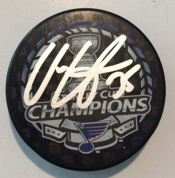 VILLE HUSSO SIGNED ST LOUIS BLUES 2019 STANLEY CUP HOCKEY PUCK W/ CASE COA