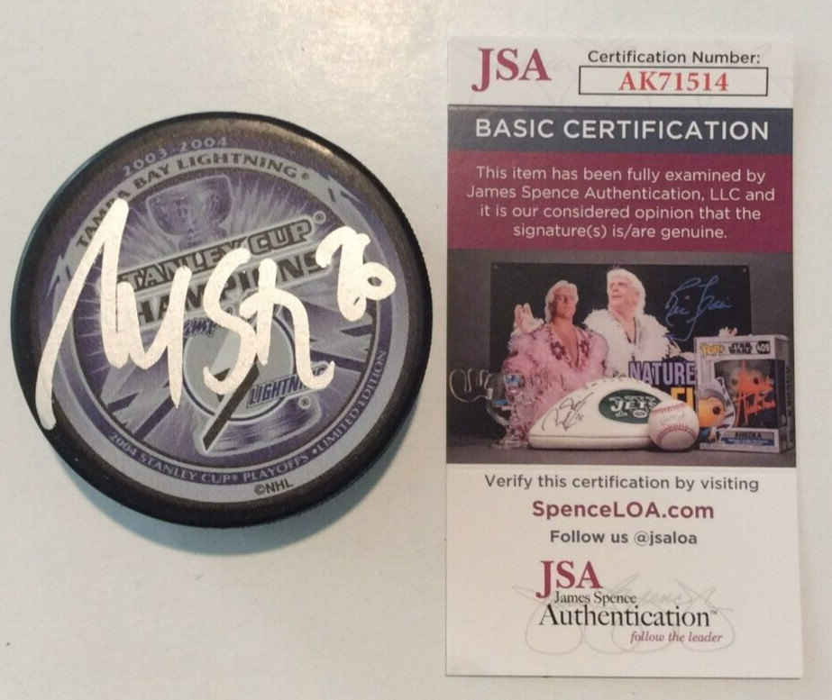 MARTIN ST. LOUIS SIGNED TAMPA BAY LIGHTNING 2004 STANLEY CUP PUCK W CASE JSA COA