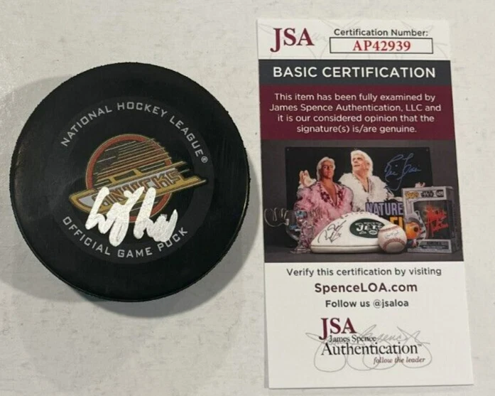 ELIAS PETTERSSON SIGNED VANCOUVER CANUCKS OFFICIAL GAME PUCK W/ CASE JSA COA