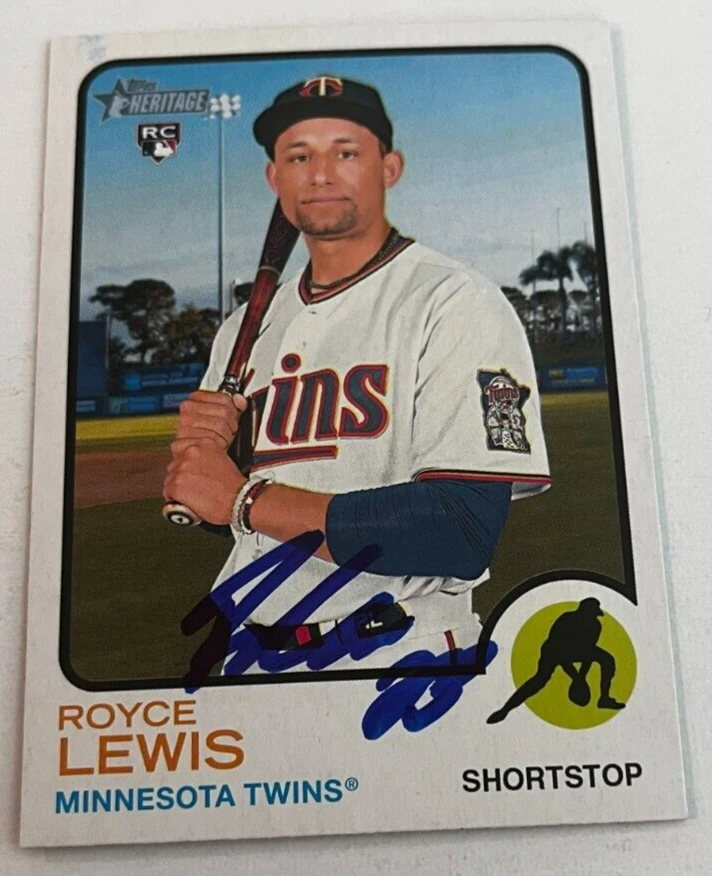 ROYCE LEWIS SIGNED 2022 TOPPS HERITAGE ROOKIE BASEBALL CARD AUTO