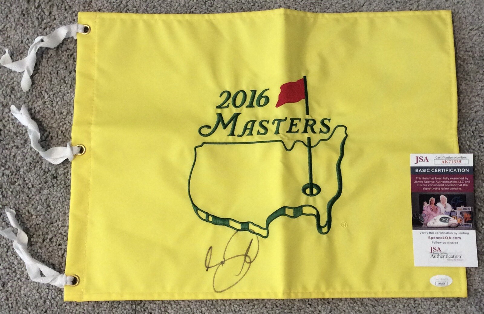 JASON DAY SIGNED 2016 PGA AUGUSTA NATIONAL MASTERS GOLF FLAG AUSTRALIA JSA COA