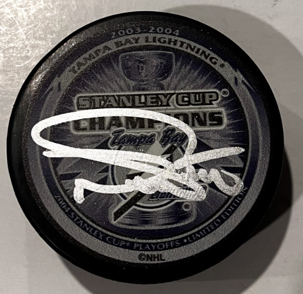 NOLAN PRATT SIGNED TAMPA BAY LIGHTNING 2004 STANLEY CUP HOCKEY PUCK W/ CASE COA