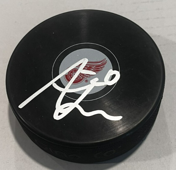 ALBERT JOHANSSON SIGNED DETROIT RED WINGS HOCKEY PUCK W/ CASE COA