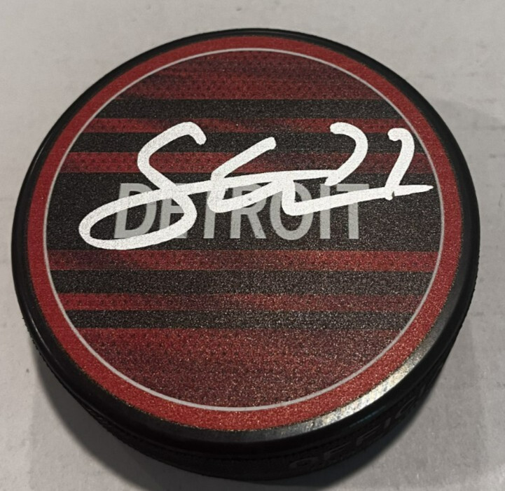 SIMON EDVINSSON SIGNED DETROIT RED WINGS HOCKEY PUCK W/ CASE COA