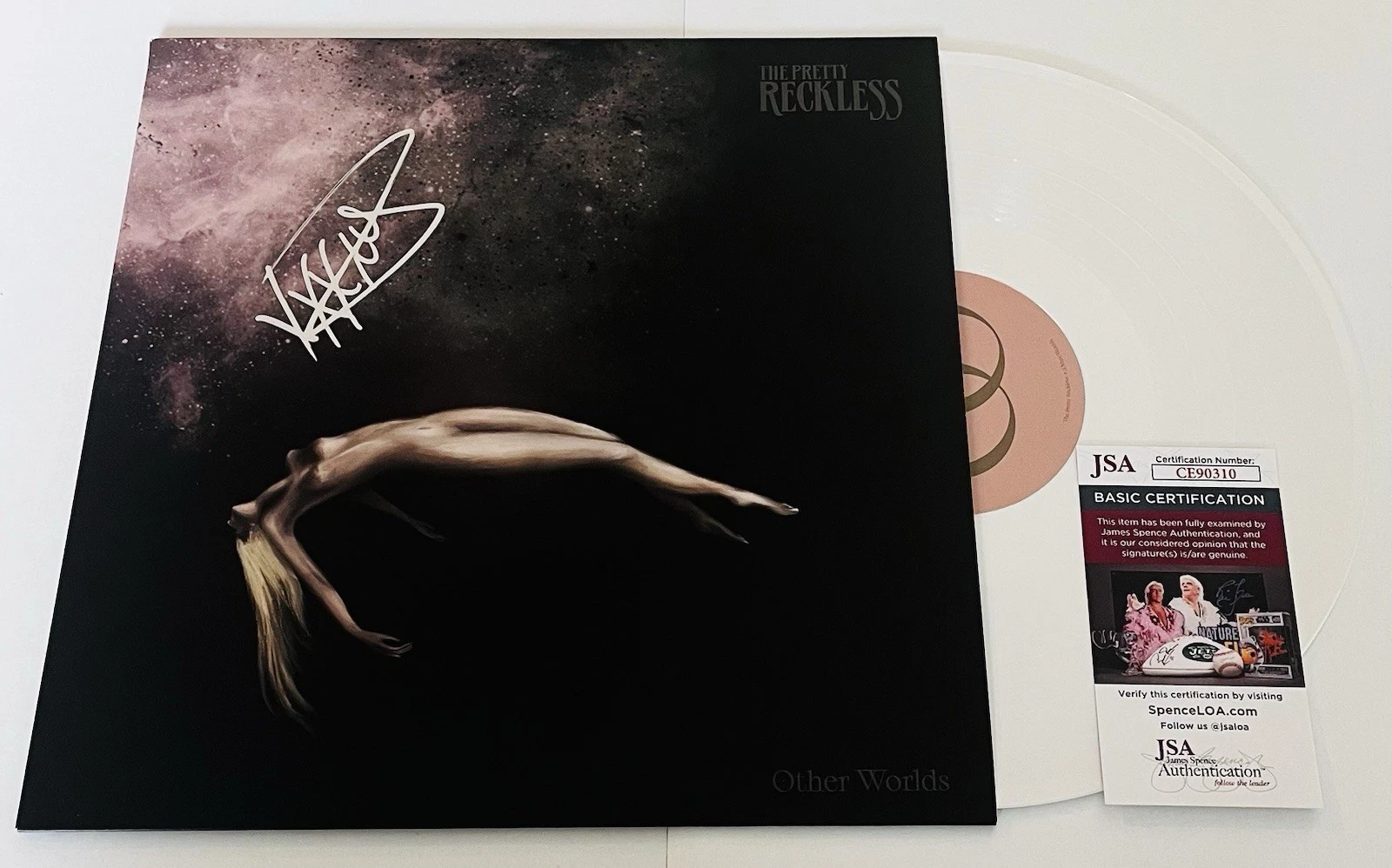 TAYLOR MOMSEN SIGNED THE PRETTY RECKLESS OTHER WORLDS VINYL RECORD ALBUM JSA COA
