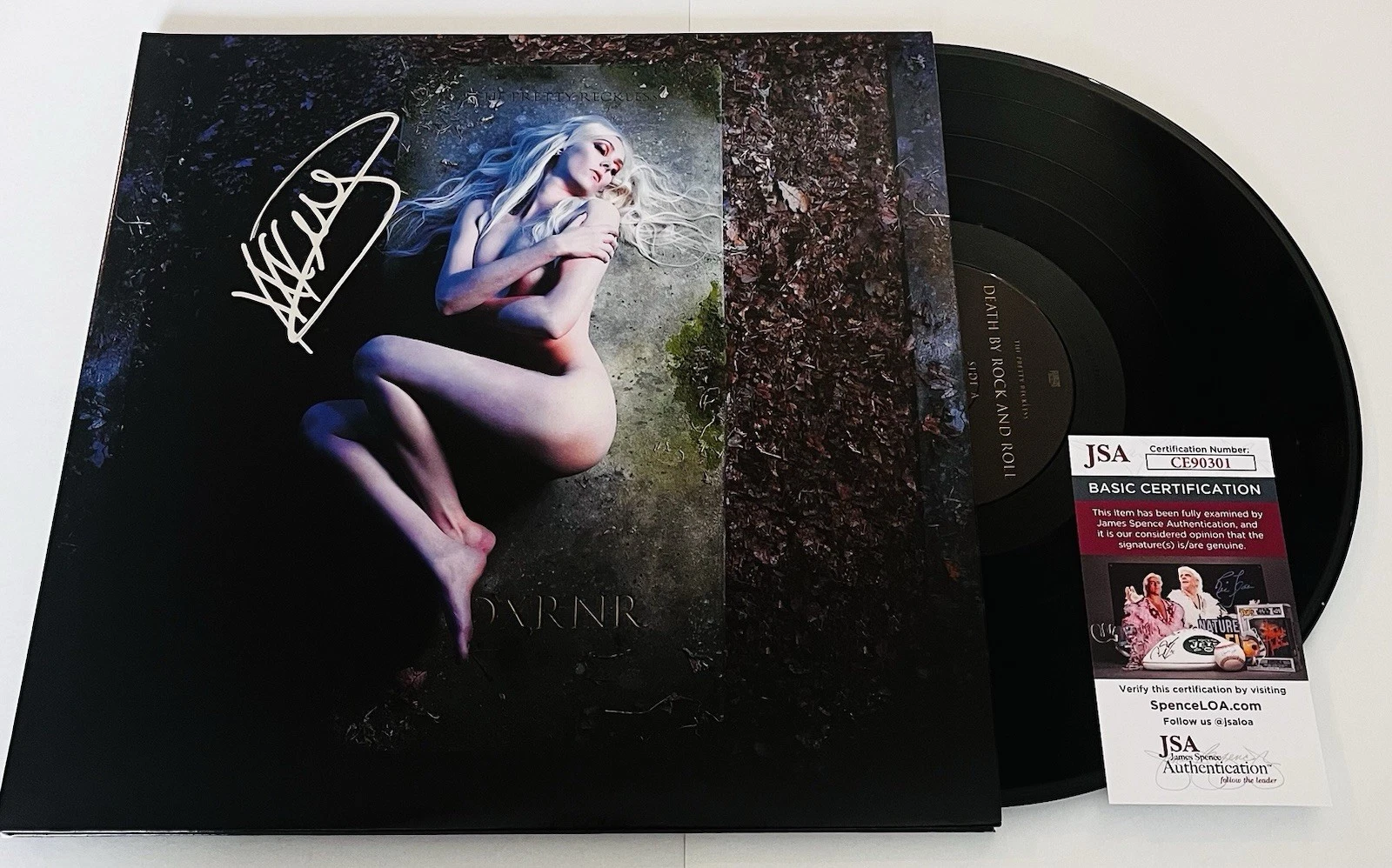 TAYLOR MOMSEN SIGNED PRETTY RECKLESS DEATH BY ROCK & ROLL VINYL RECORD ALBUM JSA