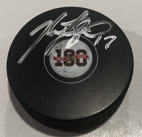 NICK FOLIGNO SIGNED CHICAGO BLACKHAWKS 100 YEARS HOCKEY PUCK W/ CASE COA
