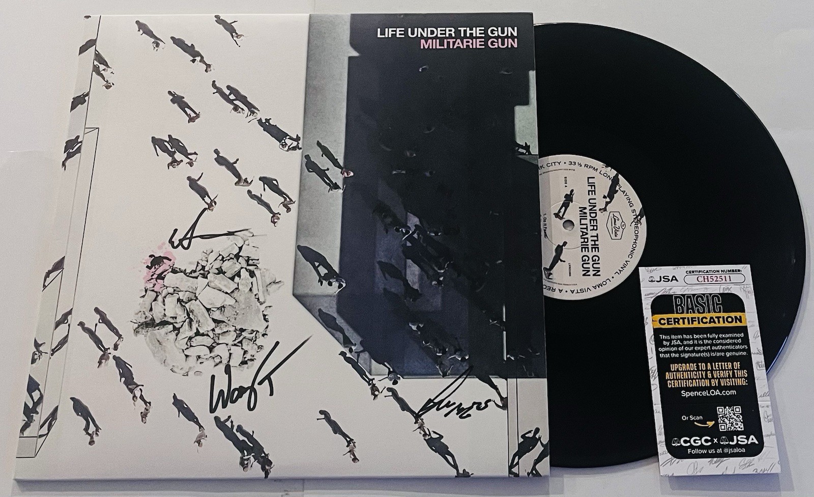 MILITARIE GUN SIGNED LIFE UNDER THE GUN LP VINYL RECORD ALBUM IAN +2 JSA COA