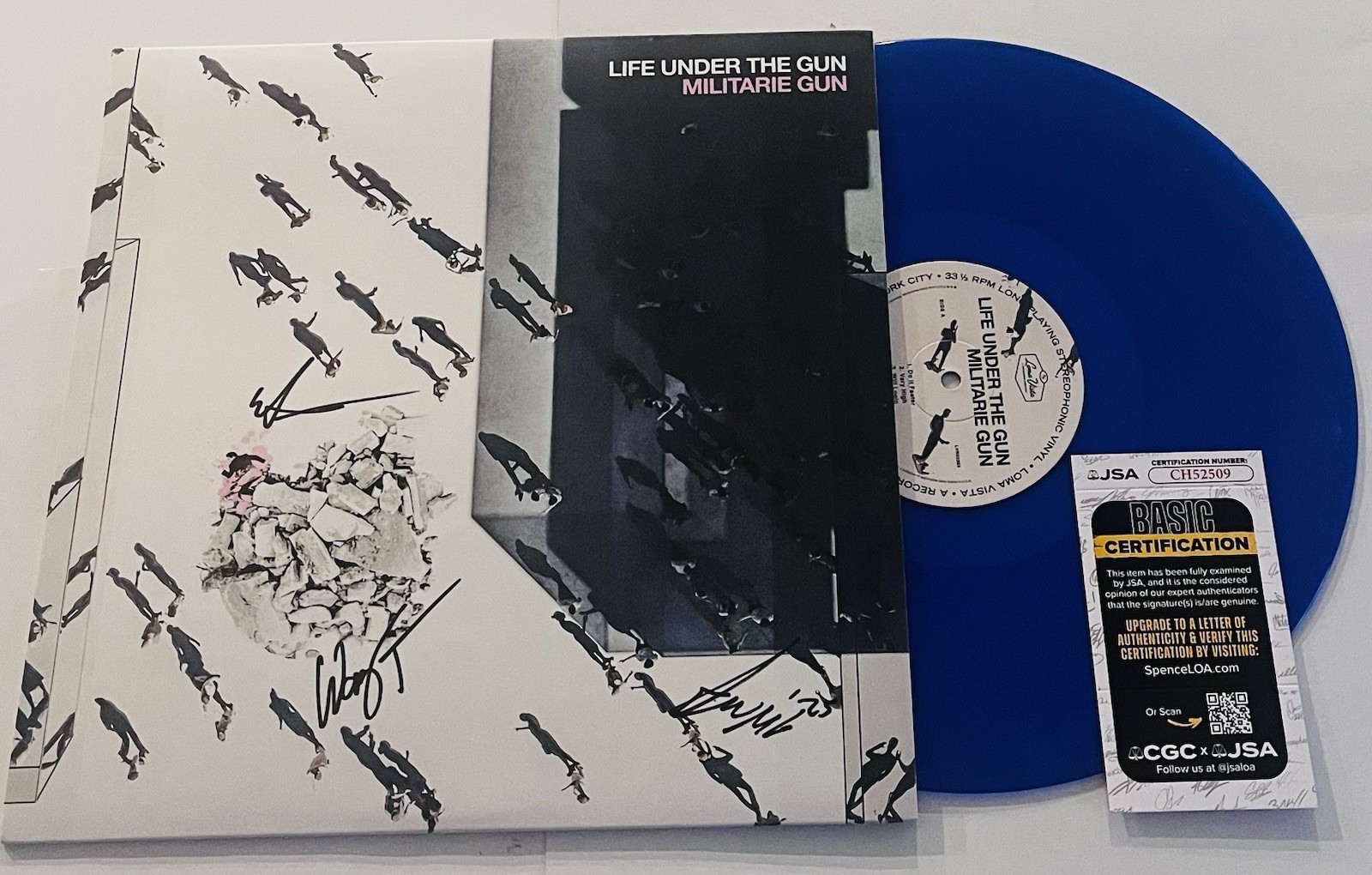 MILITARIE GUN SIGNED LIFE UNDER THE GUN LP VINYL RECORD ALBUM IAN +2 JSA COA