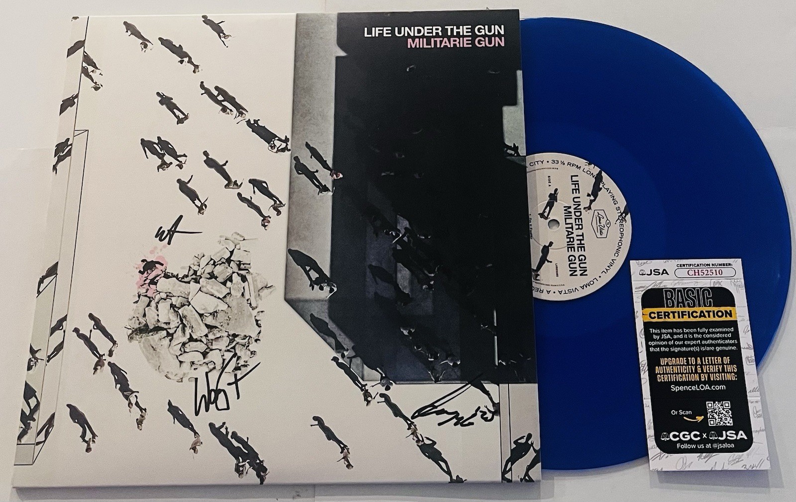 MILITARIE GUN SIGNED LIFE UNDER THE GUN LP VINYL RECORD ALBUM IAN +2 JSA COA