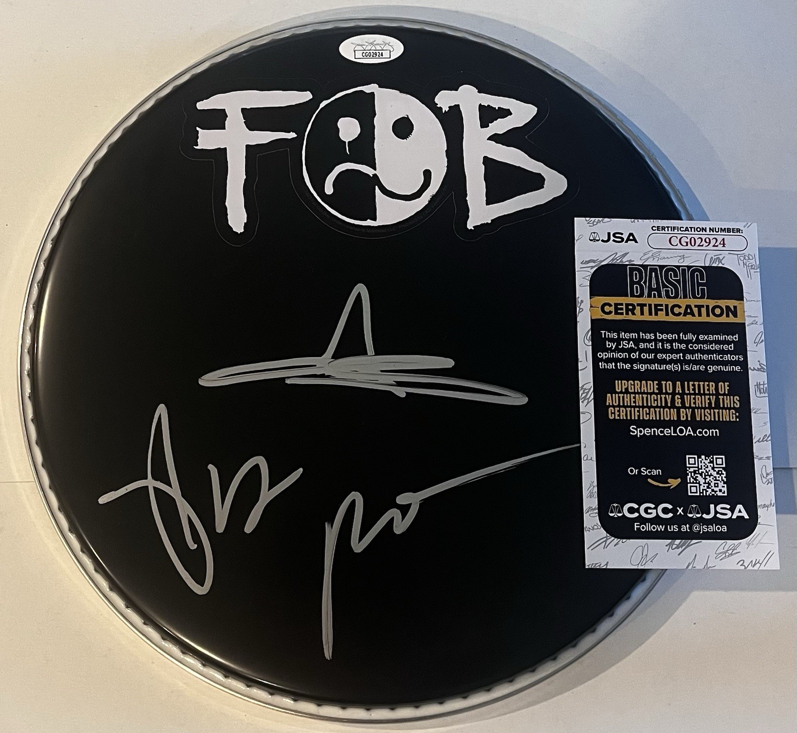 FALL OUT BOY BAND SIGNED 10 INCH DRUMHEAD PATRICK STUMP PETE WENTZ ANDY JSA COA