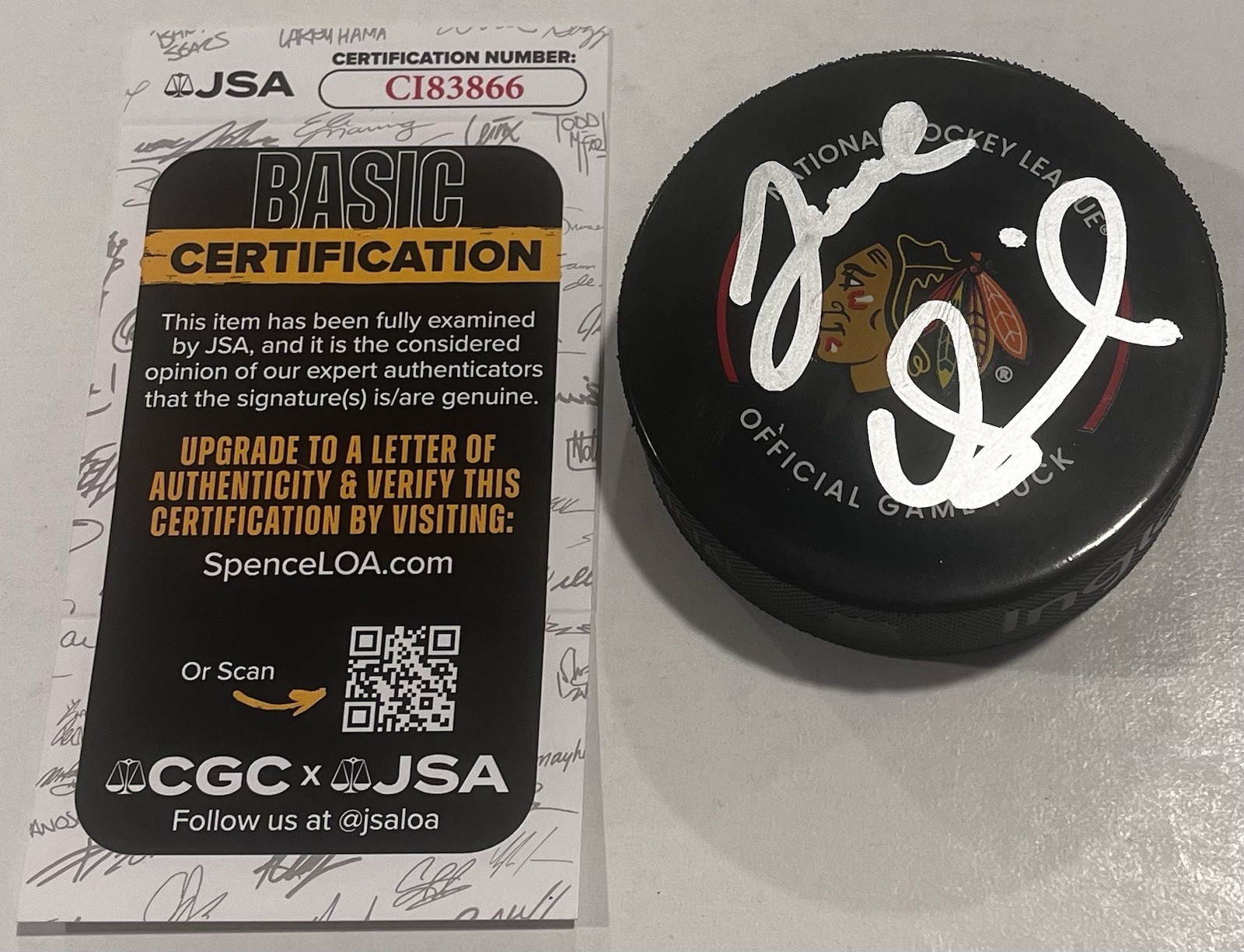 JOEL QUENNEVILLE SIGNED CHICAGO BLACKHAWKS GAME HOCKEY PUCK W/ CASE JSA COA