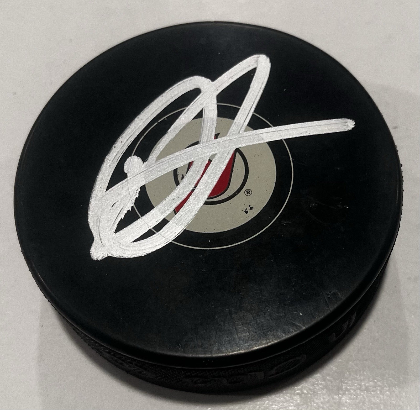 DOUGIE HAMILTON SIGNED NEW JERSEY DEVILS HOCKEY PUCK W/ CASE COA