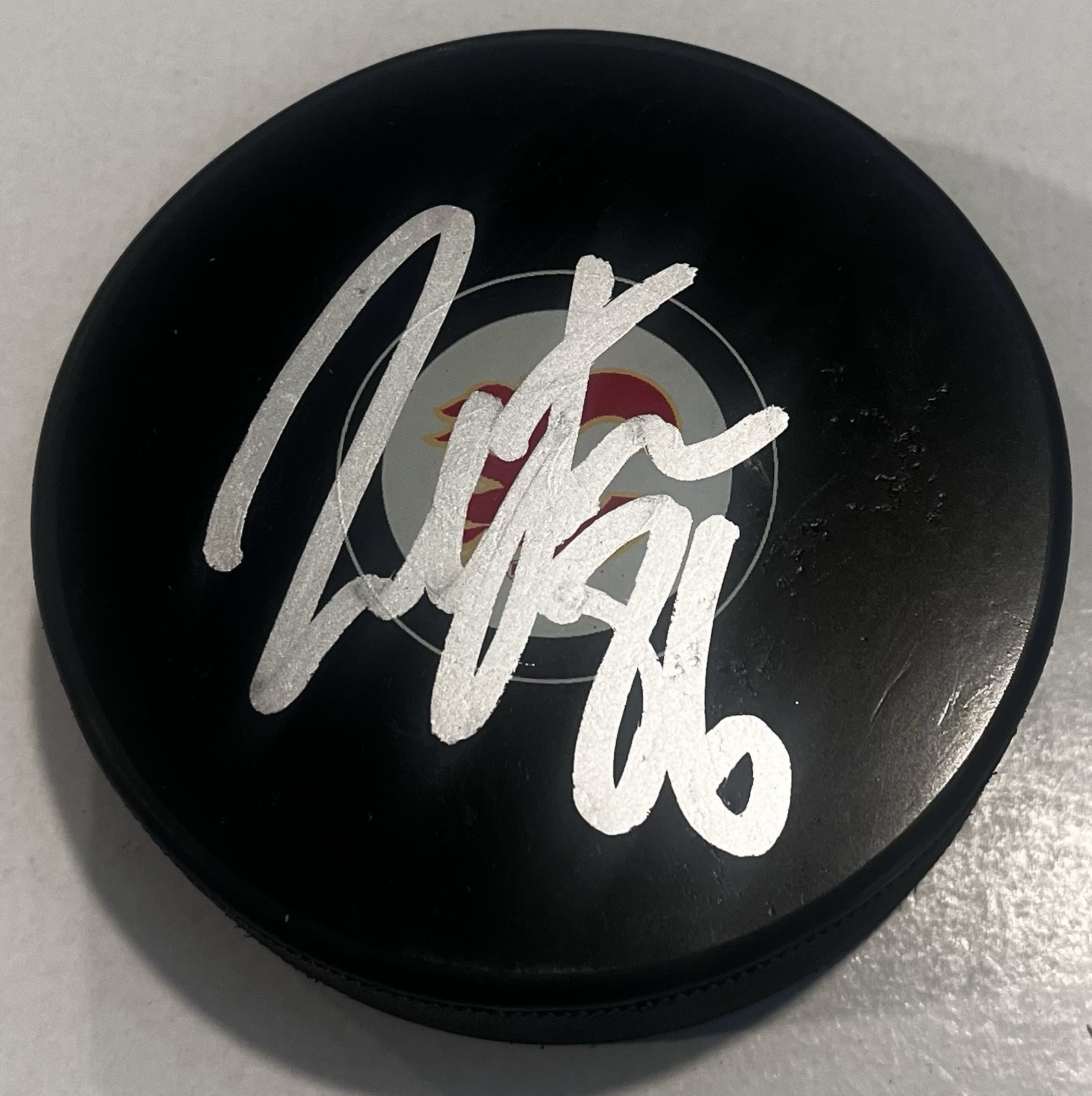 JOEL FARABEE SIGNED CALGARY FLAMES HOCKEY PUCK W/ CASE COA