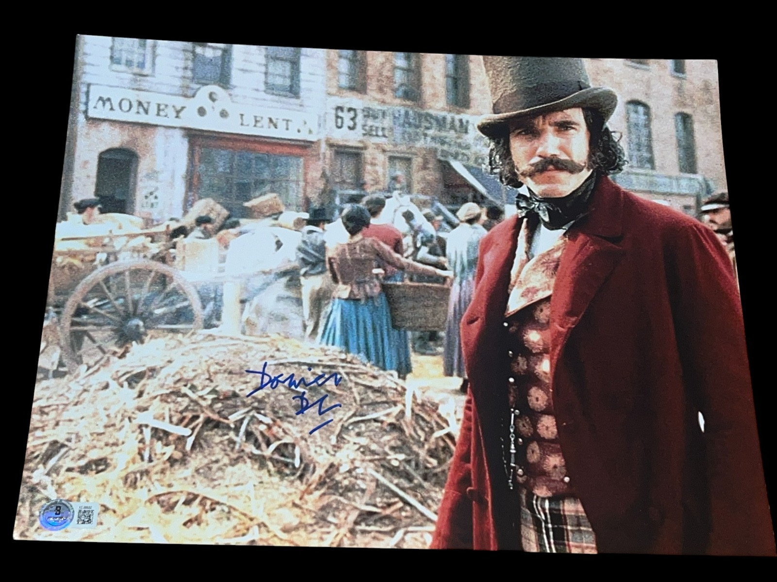 DANIEL DAY LEWIS SIGNED AUTOGRAPH 11x14 PHOTO GANGS OF NEW YORK BECKETT BAS D