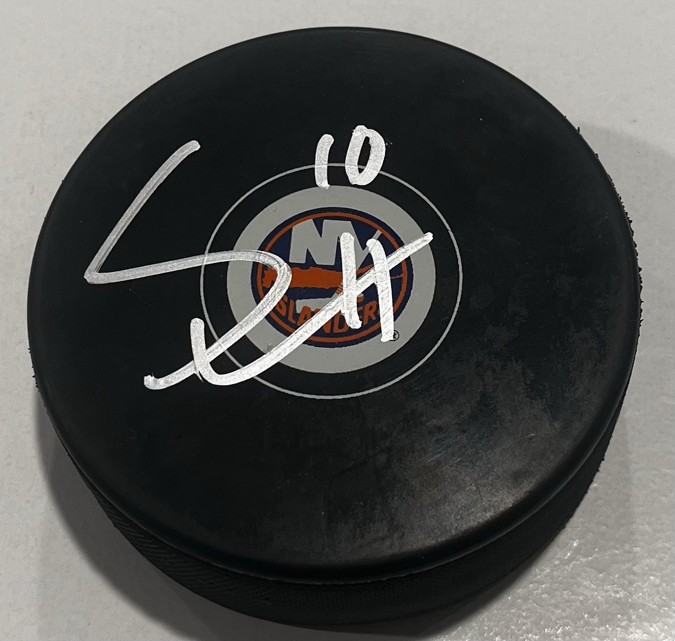 SIMON HOLMSTROM SIGNED NEW YORK ISLANDERS HOCKEY PUCK W/ CASE COA