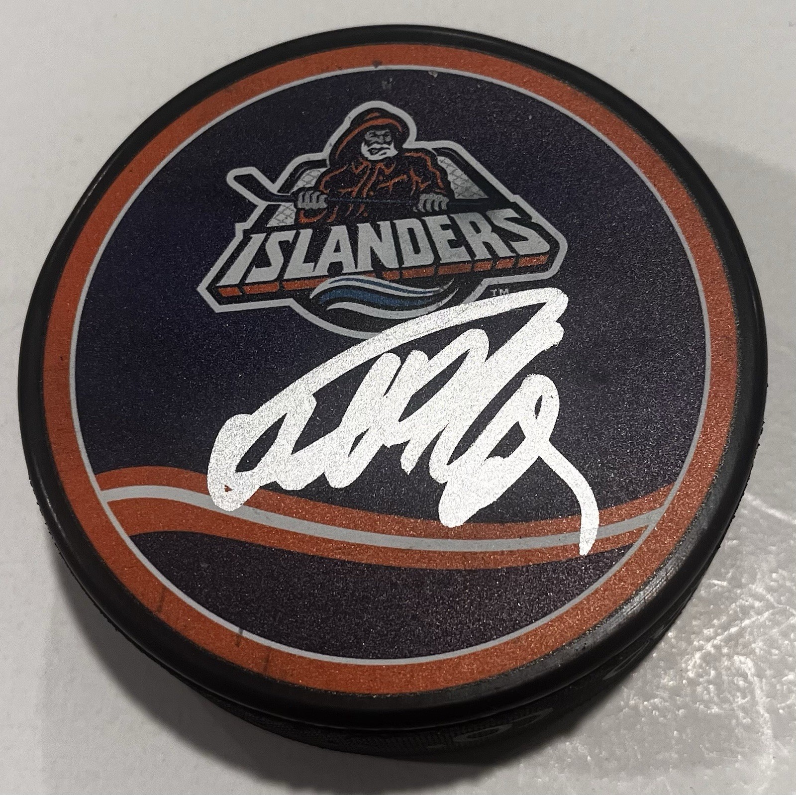 MAXIM SHABANOV SIGNED NEW YORK ISLANDERS HOCKEY PUCK W/ CASE MAX COA