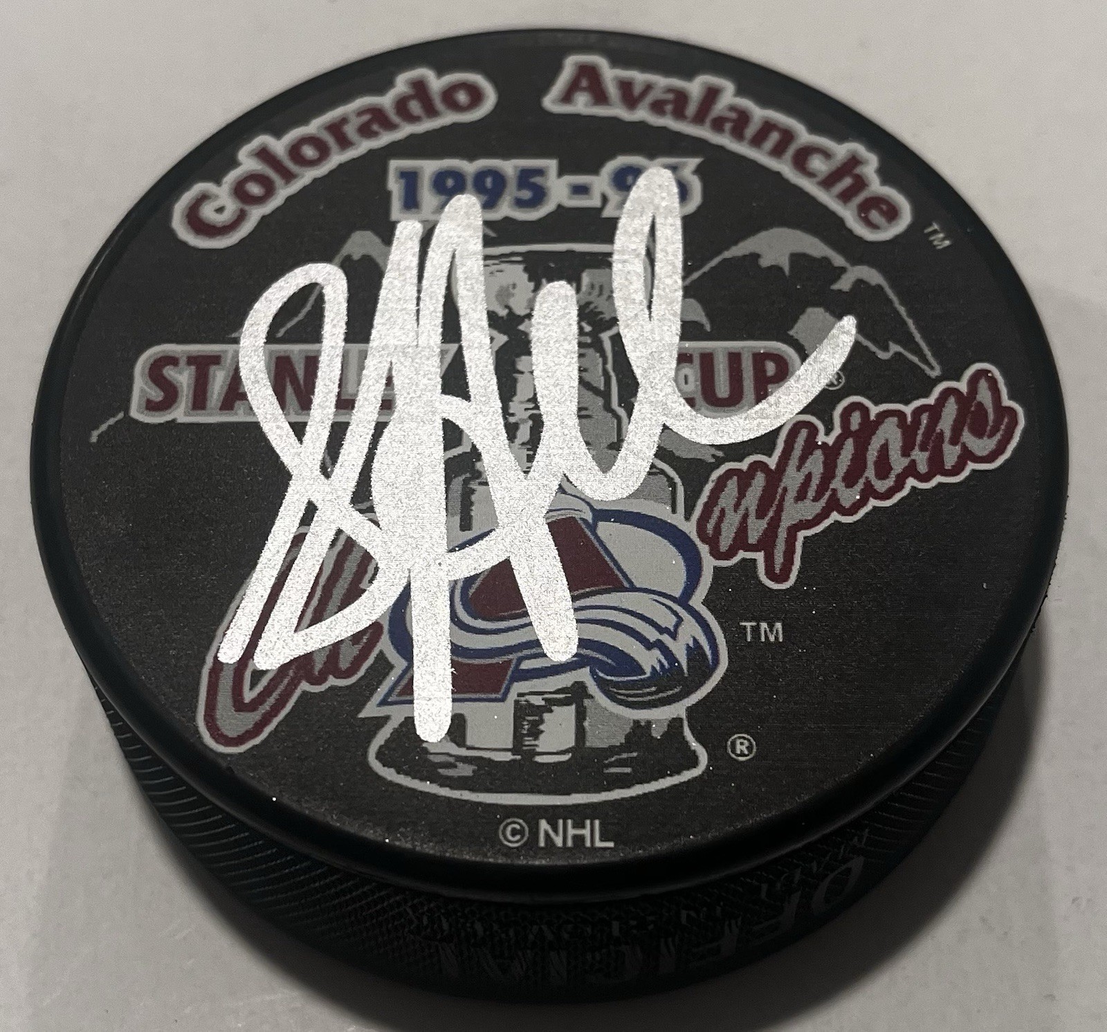 SYLVAIN LEFEBVRE SIGNED COLORADO AVALANCHE 1996 STANLEY CUP PUCK W/ CASE COA