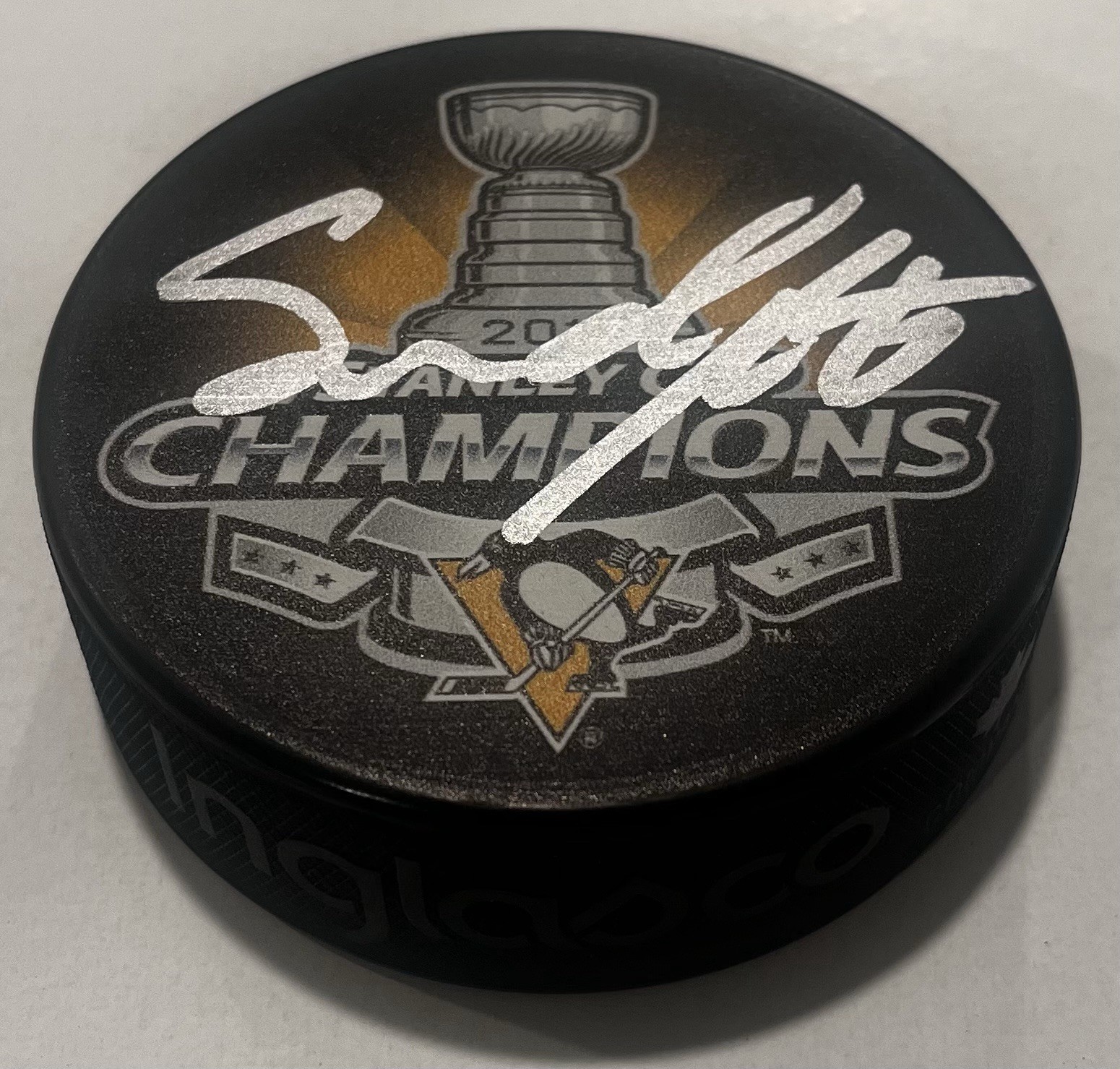 OSKAR SUNDQVIST SIGNED PITTSBURGH PENGUINS 2017 STANLEY CUP PUCK W/ CASE COA